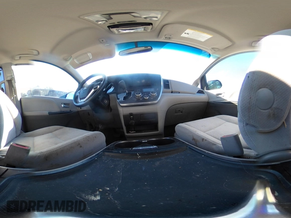 2017 Toyota Sienna LE Auto Access Seat с VIN 5TDKZ3DC9HS772056, выставлен на аукционе IAAI как лот 41435461 с пробегом 158 777 миль миль и . История ставок и продаж доступна на DreamBid. Изображение 18.
