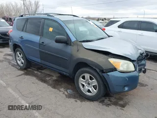 2008 Toyota RAV4 with VIN JTMZK33V286015151, listed as a IAAI auction lot 41611544 with 176,193 mi miles. Bid and sale history available at carsss.com. Image 1.