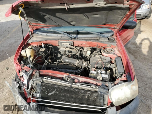 2002 Ford Escape XLS Value with VIN 1FMYU01B82KC15443, listed as a Copart auction lot 77998164 with 212,313 mi miles and Salvage title. Bid and sale history available at DreamBid. Image 13.