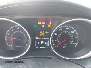 2015 Mitsubishi Outlander ES z VIN 4A4AP3AUXFE026547, wystawiony jako IAAI lot #42223662 z przebiegiem 155 990 mil mil oraz . Historia ofert i sprzedaży dostępna na DreamBid. Obrazek 7.