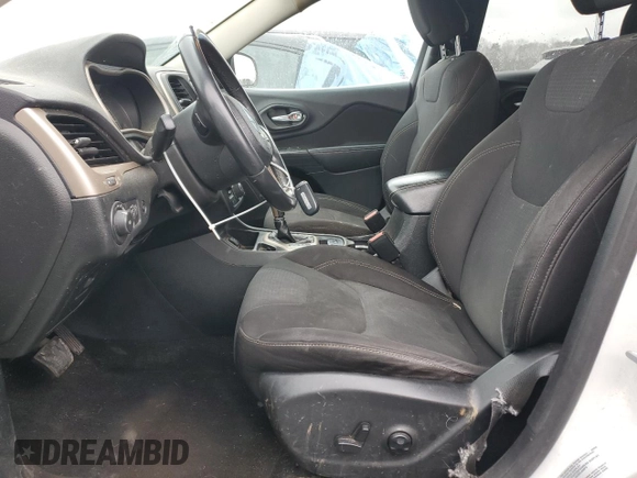2015 Jeep Cherokee Latitude with VIN 1C4PJLCB8FW525744, listed as a Copart auction lot 45420475 with 145,216 mi miles and Salvage Title. Bid and sale history available at carsss.com. Image 7.