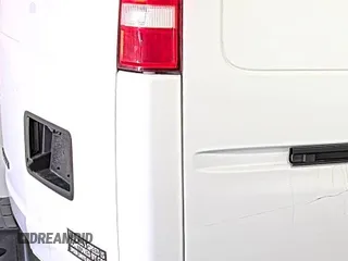 2021 Chevrolet Express Cargo with VIN 1GCWGAFP2M1303152, listed as a IAAI auction lot 42672934 with 68,671 mi miles and . Bid and sale history available at DreamBid. Image 4.