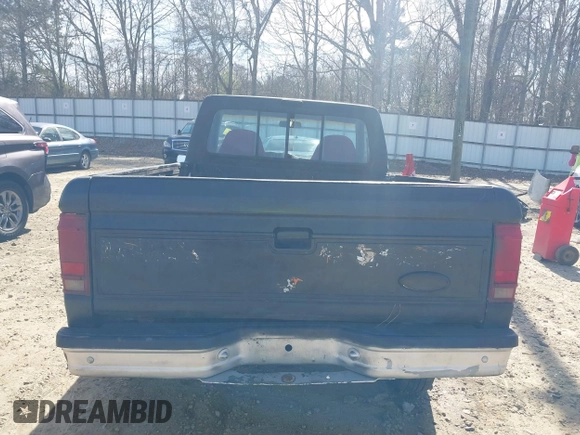 1992 Ford Ranger XLT z VIN 1FTCR10X3NUA73868, wystawiony jako IAAI lot #41836220 z przebiegiem 97 165 mil mil oraz . Historia ofert i sprzedaży dostępna na DreamBid. Obrazek 16.