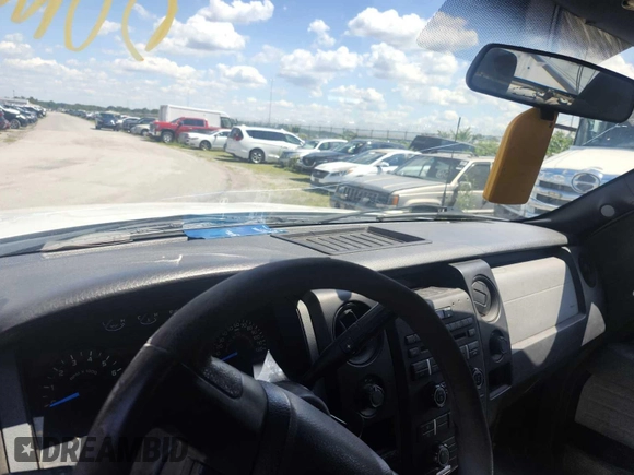 2014 Ford F-150 XL with VIN 1FTEX1EM0EFA60786, listed as a IAAI auction lot 42581419 with 236,847 mi miles and . Bid and sale history available at DreamBid. Image 14.