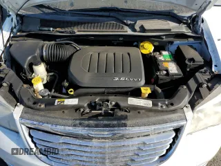 2014 Chrysler Town & Country Touring with VIN 2C4RC1BG3ER443061, listed as a Copart auction lot 73010804 with 138,717 mi miles and Clean Title. Bid and sale history available at DreamBid. Image 12.
