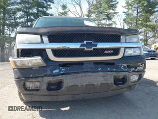 2005 Chevrolet Silverado 1500 Z71 with VIN 2GCEK19B951171707, listed as a IAAI auction lot 42062775 with 129,044 mi miles and . Bid and sale history available at DreamBid. Image 19.