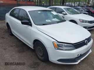 2014 Volkswagen Jetta Sedan S with VIN 3VW2K7AJ1EM298739, listed as a IAAI auction lot 42039493 with 196,900 mi miles. Bid and sale history available at carsss.com. Image 1.
