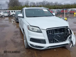 2011 Audi Q7 S line z VIN WA1DGAFE7BD004221, wystawiony jako IAAI lot #41727645 z przebiegiem 153 344 mil mil oraz . Historia ofert i sprzedaży dostępna na DreamBid. Obrazek 1.