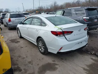 2019 Hyundai Sonata SE with VIN 5NPE24AFXKH790312, listed as a IAAI auction lot 41693750 with 45,058 mi miles. Bid and sale history available at carsss.com. Image 3.