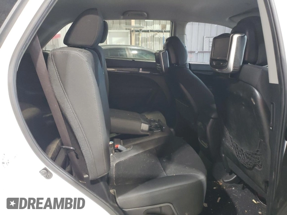 2015 Kia Sorento LX with VIN 5XYKTDA64FG642086, listed as a Copart auction lot 63972315 with 172,353 mi miles and Clean title. Bid and sale history available at DreamBid. Image 11.