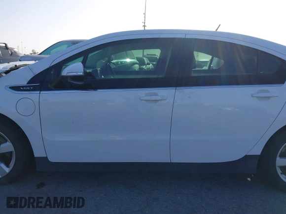 2013 Chevrolet Volt with VIN 1G1RH6E43DU101216, listed as a IAAI auction lot 41911200 with 196,960 mi miles and . Bid and sale history available at carsss.com. Image 14.