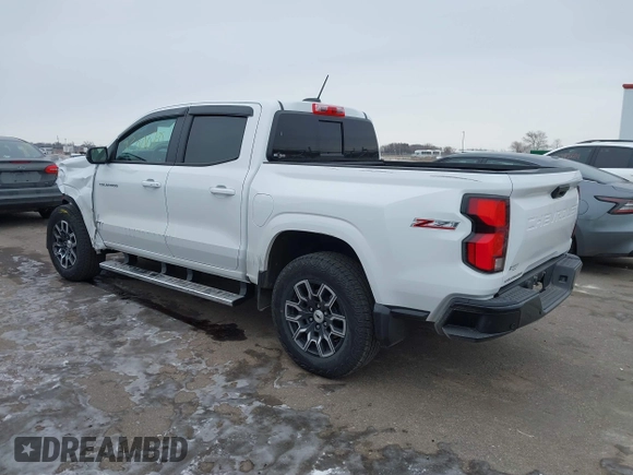 2024 Chevrolet Colorado 4WD Z71 with VIN 1GCPTDEK1R1113664, listed as a IAAI auction lot 41380070 with 6,922 mi miles. Bid and sale history available at carsss.com. Image 3.