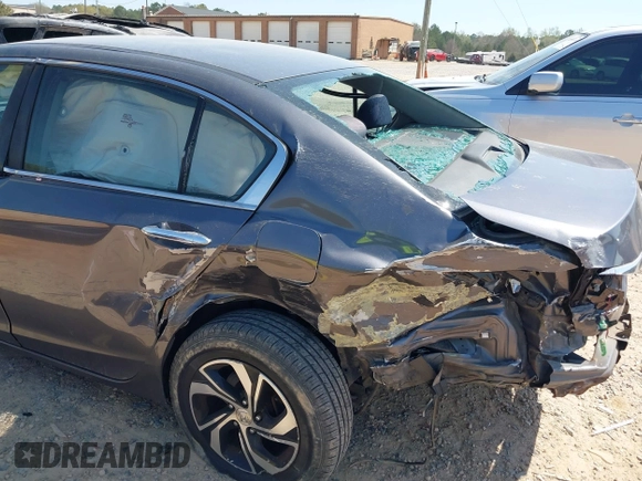 2017 Honda Accord Sedan LX with VIN 1HGCR2F32HA078464, listed as a IAAI auction lot 41914217 with 207,370 mi miles. Bid and sale history available at carsss.com. Image 6.