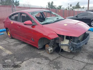 2019 Hyundai Elantra Preferred with VIN KMHD84LF0KU737157, listed as a IAAI auction lot 41425526 with 1 mi miles. Bid and sale history available at carsss.com. Image 1.