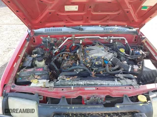 2001 Nissan Xterra XE with VIN 5N1ED28Y51C578073, listed as a IAAI auction lot 42111332 with 176,970 mi miles. Bid and sale history available at carsss.com. Image 10.