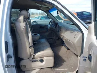 2001 Ford F-150 XL with VIN 1FTRX18LX1KA49557, listed as a IAAI auction lot 41875941 with 192,202 mi miles. Bid and sale history available at carsss.com. Image 5.