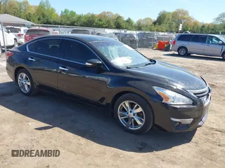 2015 Nissan Altima SL with VIN 1N4AL3AP8FN887776, listed as a IAAI auction lot 42228090 with 137,414 mi miles and . Bid and sale history available at DreamBid. Image 1.