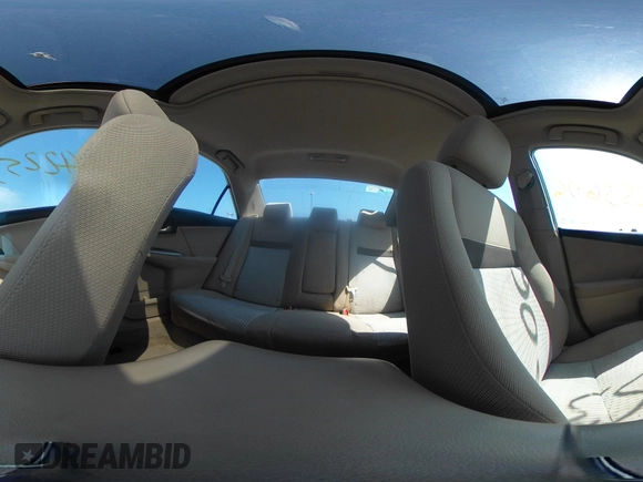 2012 Toyota Camry XLE z VIN 4T1BD1FK7CU037762, wystawiony jako IAAI lot #42253606 z przebiegiem 130 888 mil mil oraz . Historia ofert i sprzedaży dostępna na DreamBid. Obrazek 19.