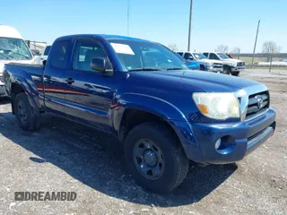 2007 Toyota Tacoma z VIN 5TEUU42N77Z435176, wystawiony jako IAAI lot #41926308 z przebiegiem 115 853 mil mil oraz . Historia ofert i sprzedaży dostępna na DreamBid. Obrazek 1.