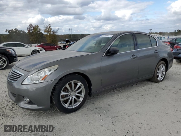 2015 Infiniti Q40 with VIN JN1CV6AR3FM521751, listed as a Copart auction lot 77569534 with 118,245 mi miles and Clean Title. Bid and sale history available at carsss.com. Image 1.