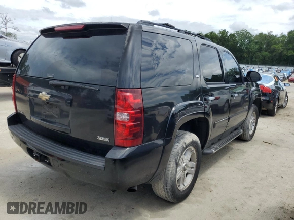 2008 Chevrolet Tahoe 3LT with VIN 1GNFK13098R130170, listed as a Copart auction lot 56369135 with 311,243 mi miles and Salvage title. Bid and sale history available at DreamBid. Image 3.