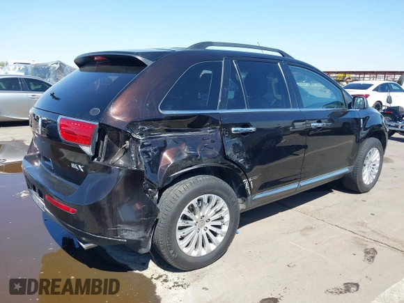 2013 Lincoln MKX with VIN 2LMDJ6JK9DBL15563, listed as a IAAI auction lot 42067838 with 38,411 mi miles. Bid and sale history available at carsss.com. Image 4.