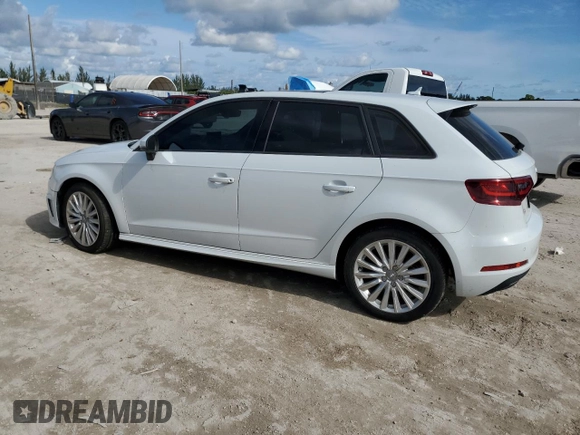 2016 Audi A3 e-tron Premium z VIN WAUUPBFF7GA152525, wystawiony jako Copart lot #86427144 z przebiegiem 123 543 mil mil oraz Czysty tytuł • Clean title. Historia ofert i sprzedaży dostępna na DreamBid. Obrazek 2.