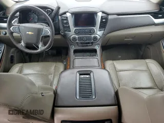 2018 Chevrolet Suburban Premier z VIN 1GNSKJKC0JR166765, wystawiony jako Copart lot #43997605 z przebiegiem 112 786 mil mil oraz Czysty tytuł • Clean title. Historia ofert i sprzedaży dostępna na DreamBid. Obrazek 8.
