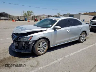 2018 Volkswagen Passat SE z VIN 1VWBA7A30JC044102, wystawiony jako Copart lot #58004675 z przebiegiem 56 199 mil mil oraz Szkoda całkowita • Salvage title. Historia ofert i sprzedaży dostępna na DreamBid. Obrazek 1.