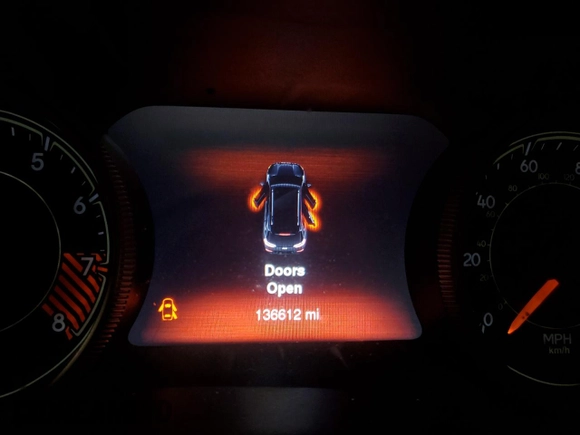2014 Jeep Cherokee Trailhawk with VIN 1C4PJMBSXEW213981, listed as a Copart auction lot 60440495 with 136,612 mi miles and Salvage title. Bid and sale history available at DreamBid. Image 9.