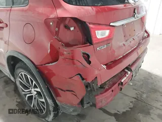 2019 Mitsubishi Outlander ES z VIN JA4AR3AU0KU028836, wystawiony jako IAAI lot #41572645 z przebiegiem 60 915 mil mil oraz . Historia ofert i sprzedaży dostępna na DreamBid. Obrazek 6.
