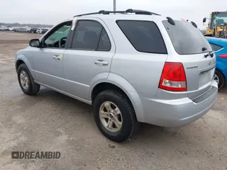 2005 Kia Sorento LX with VIN KNDJD733455484725, listed as a IAAI auction lot 41444120 with 242,129 mi miles. Bid and sale history available at carsss.com. Image 3.
