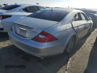 2006 Mercedes-Benz CLS 500 z VIN WDDDJ75X76A076532, wystawiony jako Copart lot #65829894 z przebiegiem Nie podano mil oraz Czysty tytuł • Clean title. Historia ofert i sprzedaży dostępna na DreamBid. Obrazek 3.