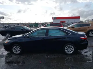 2015 Toyota Camry XLE with VIN 4T1BF1FK4FU043212, listed as a IAAI auction lot 41706573 with 170,074 mi miles and . Bid and sale history available at DreamBid. Image 14.