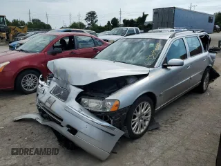 2006 Volvo V70 2.5L Turbo with VIN YV1SW592762550750, listed as a Copart auction lot 69309034 with 122,689 mi miles and Salvage Title. Bid and sale history available at carsss.com. Image 1.