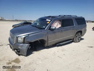2018 GMC Yukon XL Denali with VIN 1GKS2HKJ7JR145786, listed as a Copart auction lot 47699985 with 0 mi miles and Salvage Title. Bid and sale history available at carsss.com. Image 1.