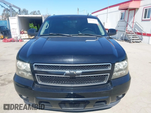 2007 Chevrolet Suburban LT with VIN 3GNFC16J07G243215, listed as a IAAI auction lot 41631673 with 200,990 mi miles and . Bid and sale history available at DreamBid. Image 13.
