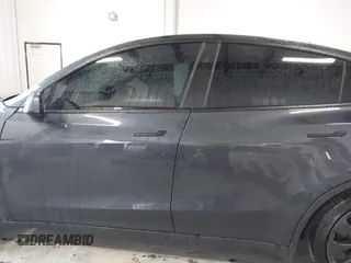 2024 Tesla Model Y Performance with VIN 7SAYGDEFXRF049338, listed as a IAAI auction lot 41240812 with 10,132 mi miles and . Bid and sale history available at DreamBid. Image 14.