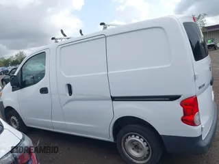 2015 Nissan NV200 SV with VIN 3N6CM0KN0FK728958, listed as a IAAI auction lot 41938350 with 192,240 mi miles. Bid and sale history available at carsss.com. Image 14.
