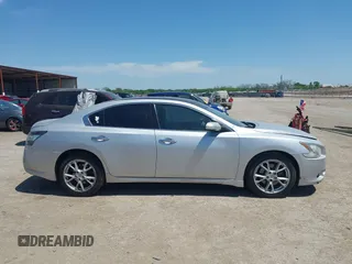 2014 Nissan Maxima SV z VIN 1N4AA5AP4EC448022, wystawiony jako IAAI lot #42027624 z przebiegiem 280 961 mil mil oraz . Historia ofert i sprzedaży dostępna na DreamBid. Obrazek 13.