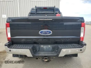 2017 Ford F-350 Platinum z VIN 1FT8W3BT7HEE76562, wystawiony jako Copart lot #60219675 z przebiegiem 333 717 mil mil oraz Czysty tytuł • Clean title. Historia ofert i sprzedaży dostępna na DreamBid. Obrazek 6.