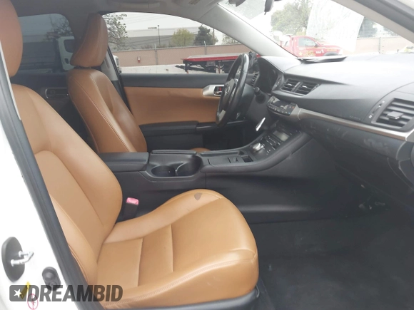 2013 Lexus CT 200h z VIN JTHKD5BH9D2172419, wystawiony jako IAAI lot #41968975 z przebiegiem 221 084 mil mil oraz . Historia ofert i sprzedaży dostępna na DreamBid. Obrazek 5.