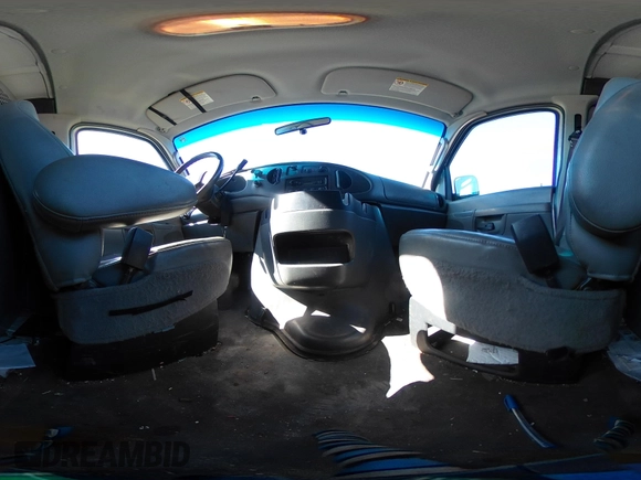 2006 Ford Econoline Cargo with VIN 1FTRE14W16DA52672, listed as a IAAI auction lot 41849776 with 200,276 mi miles. Bid and sale history available at carsss.com. Image 18.
