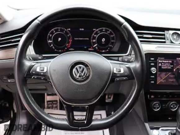 2019 Volkswagen Arteon z VIN WVWDR7AN7KE022XXX, wystawiony jako Copart lot #59252445 z przebiegiem 33 032 mil mil oraz Tytuł czysty. Historia ofert i sprzedaży dostępna na DreamBid. Obrazek 7.