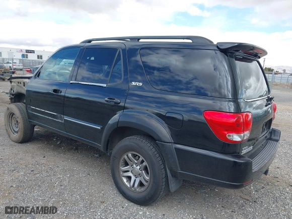 2005 Toyota Sequoia SR5 with VIN 5TDZT34AX5S247162, listed as a IAAI auction lot 41791180 with 154,936 mi miles. Bid and sale history available at carsss.com. Image 3.