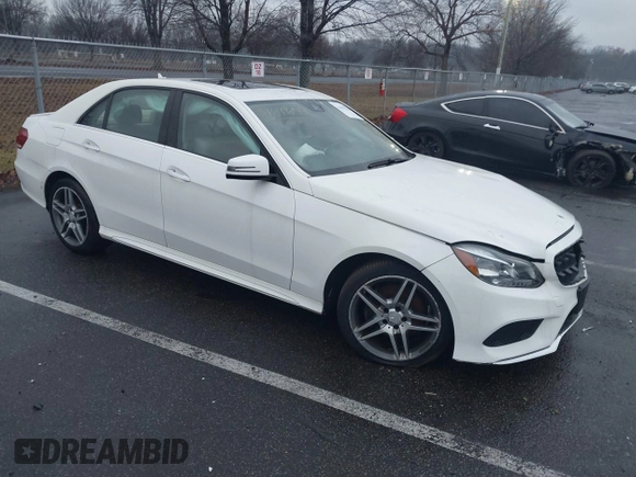 2016 Mercedes-Benz E-Class E 350 Luxury with VIN WDDHF8JB1GB240842, listed as a IAAI auction lot 41079330 with 46,322 mi miles. Bid and sale history available at carsss.com. Image 1.