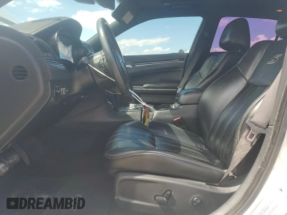 2017 Chrysler 300 S с VIN 2C3CCAGG4HH585948, выставлен на аукционе Copart как лот 56363225 с пробегом 133 191 миль миль и Списание • Salvage title. История ставок и продаж доступна на DreamBid. Изображение 7.