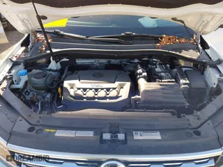2019 Volkswagen Tiguan SEL Premium with VIN 3VV4B7AX0KM007788, listed as a IAAI auction lot 41227707 with 67,859 mi miles. Bid and sale history available at carsss.com. Image 10.