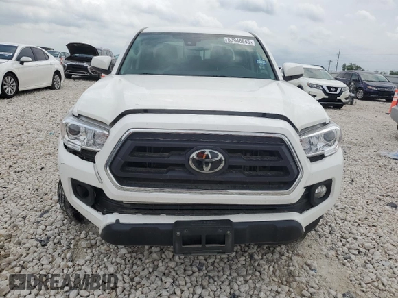 2023 Toyota Tacoma SR5 z VIN 3TMAZ5CN2PM209813, wystawiony jako Copart lot #53946645 z przebiegiem 23 411 mil mil oraz Szkody całkowita. Historia ofert i sprzedaży dostępna na DreamBid. Obrazek 5.