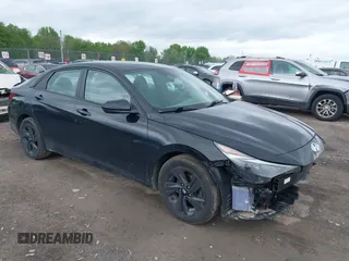 2021 Hyundai Elantra SEL z VIN 5NPLM4AG1MH001123, wystawiony jako IAAI lot #42247433 z przebiegiem 117 134 mil mil oraz . Historia ofert i sprzedaży dostępna na DreamBid. Obrazek 1.